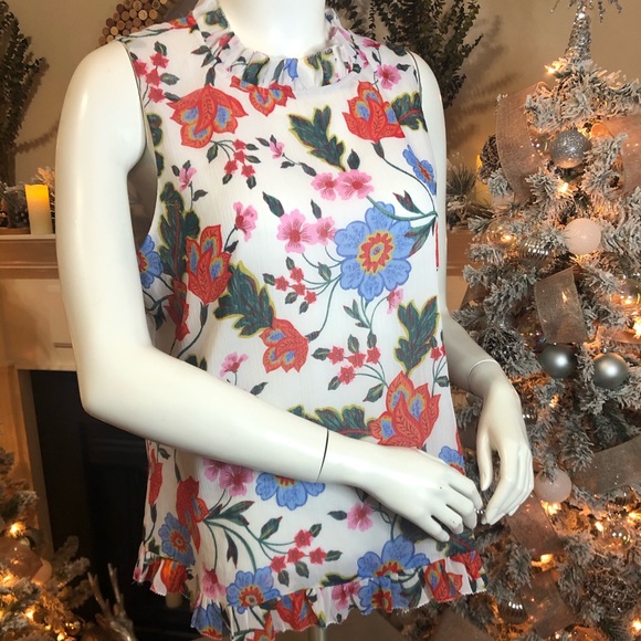 Ann Taylor Factory Tops - 🚨Clearance 🚨 ATF Ruffle Detail Shell